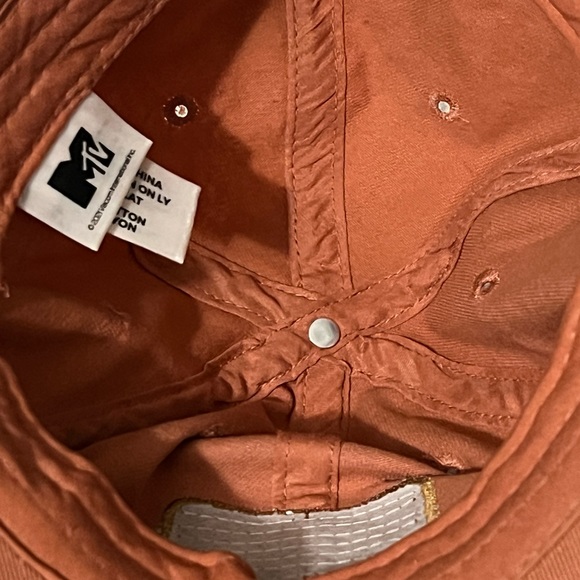 MTV adjustable ball cap - Picture 2 of 4